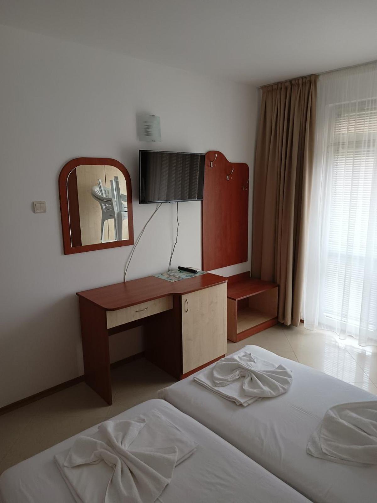 Guest House Ralitsa Pomorie Bagian luar foto