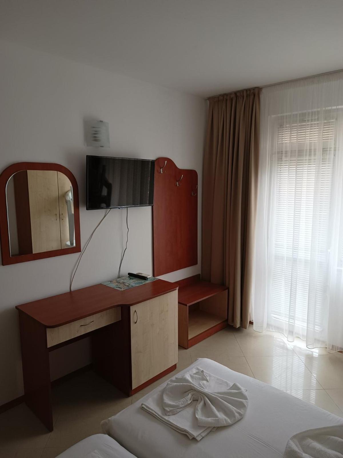 Guest House Ralitsa Pomorie Bagian luar foto